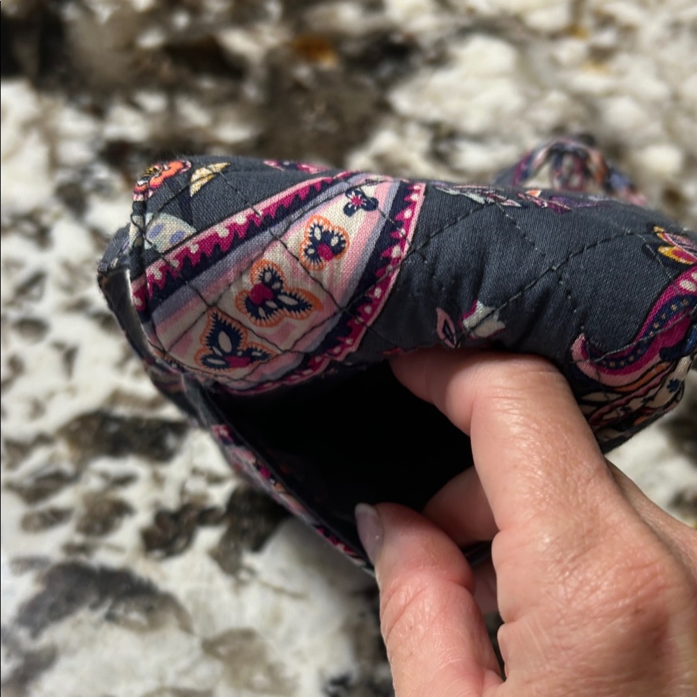 Vera Bradley Quilted Crossbody phone purse - Picture 7 of 7